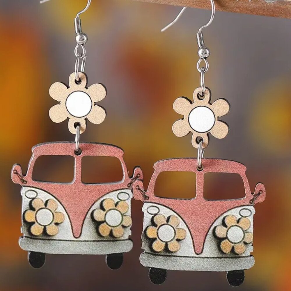 🌺 🌺 🌺 Lightweight  Wooden Flower School Bus Earrings